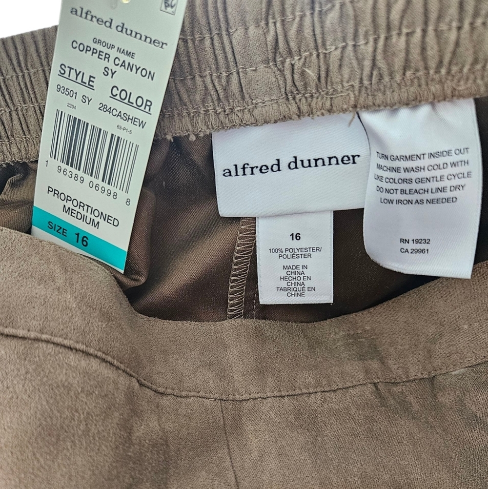 NWT Alfred Dunner Copper Canyon Suede-like Brown Pants, 16 - Picture 3 of 6